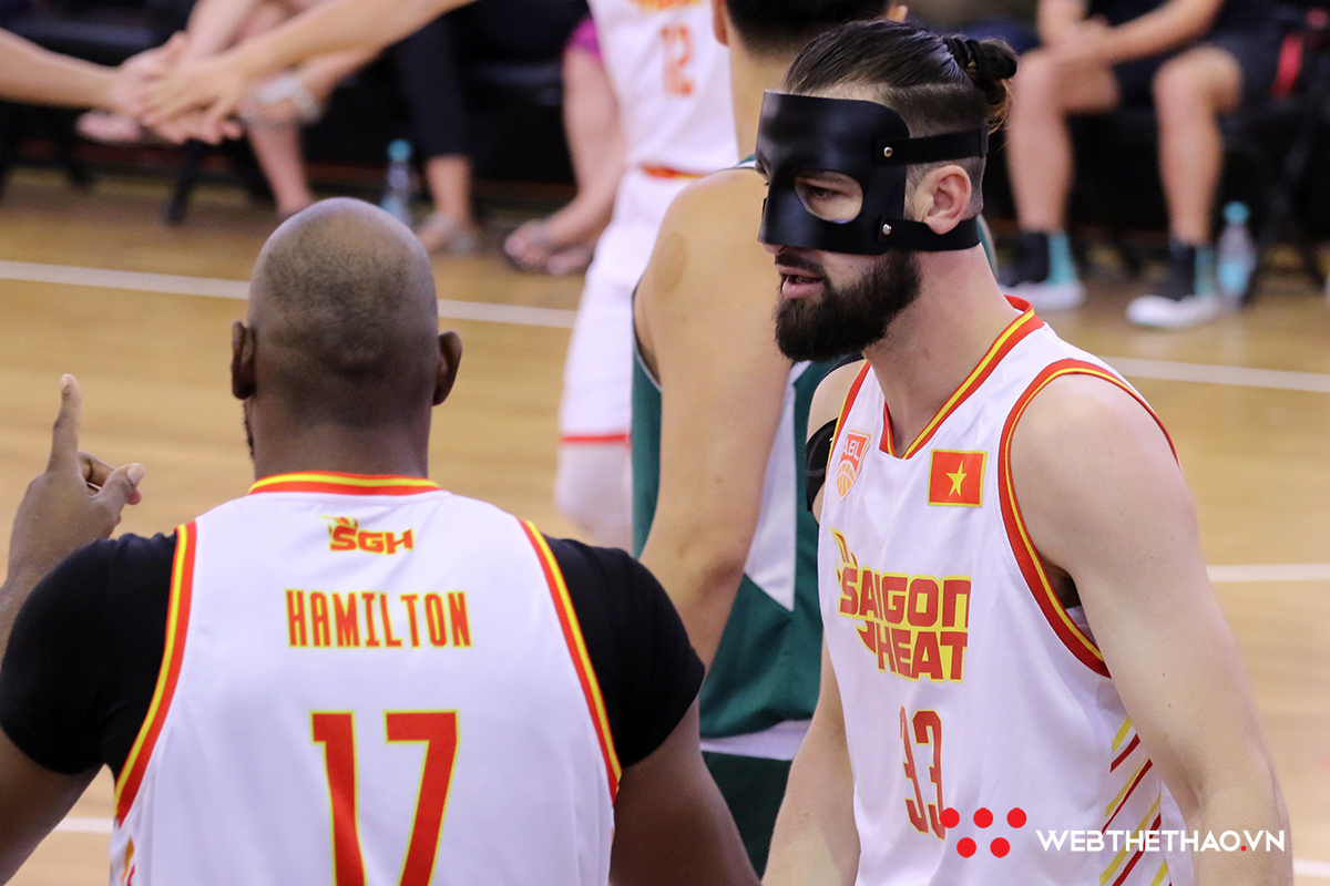 Saigon Heat vs Mono Vampire: Dàn big-man thử lửa trên đất Thái Saigon Heat vs Mono Vampire: Dàn big-man thử lửa trên đất Thái
